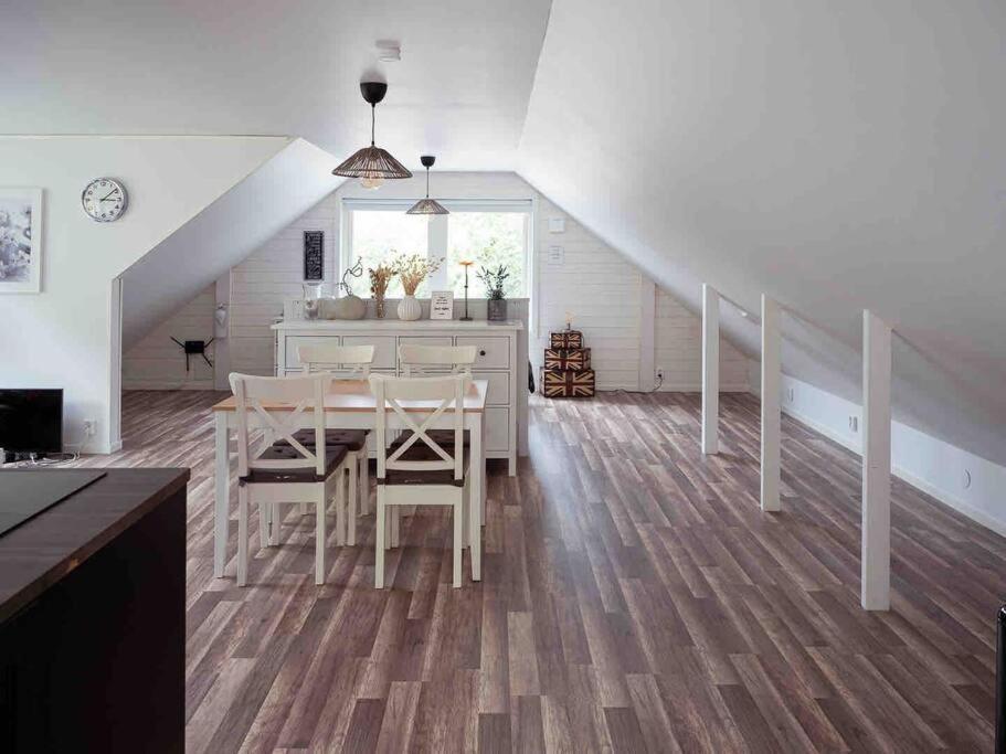 A Lovely Bright Apartment With It'S Own Entrance Kungsbacka Zewnętrze zdjęcie